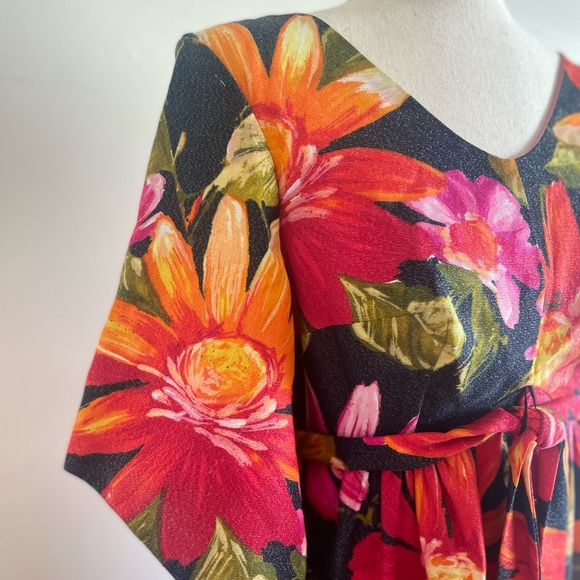 Jenelle of California Vintage Floral Jumper - Picture 8 of 11